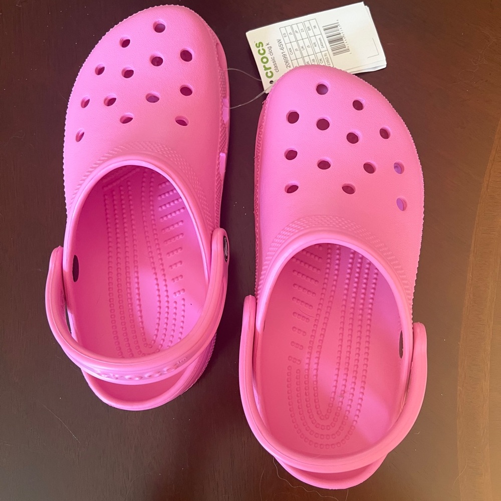 NWT Kids Crocs Size J5